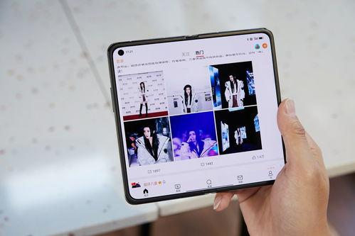 国产折叠屏真实测评视频,颠覆体验，折叠新篇章