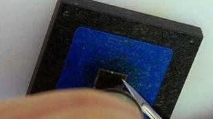 国产冷光屏幕维修视频,国产冷光屏幕维修实操视频解析