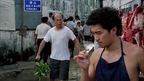 国产凌凌漆拔刀视频,刀光剑影，一招制胜的凌厉风采