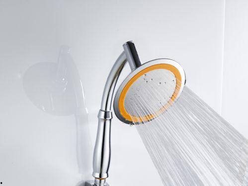 国产手持花洒测评视频,性能与性价比全面解析  第1张