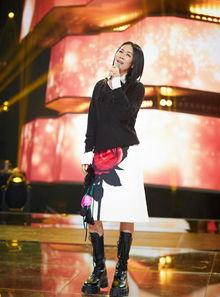 国产女王踢踩小刚的视频  第2张