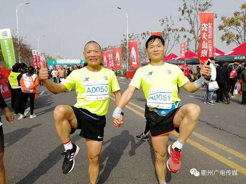 国产马拉松跑步视频,国产马拉松视频中的激情与汗水  第3张