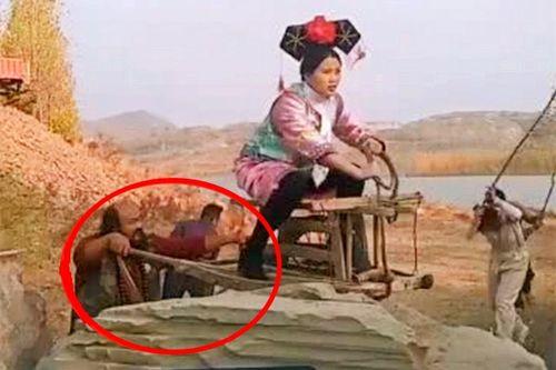 国产丝袜高跟免费视频,国产高跟免费视频揭秘  第2张